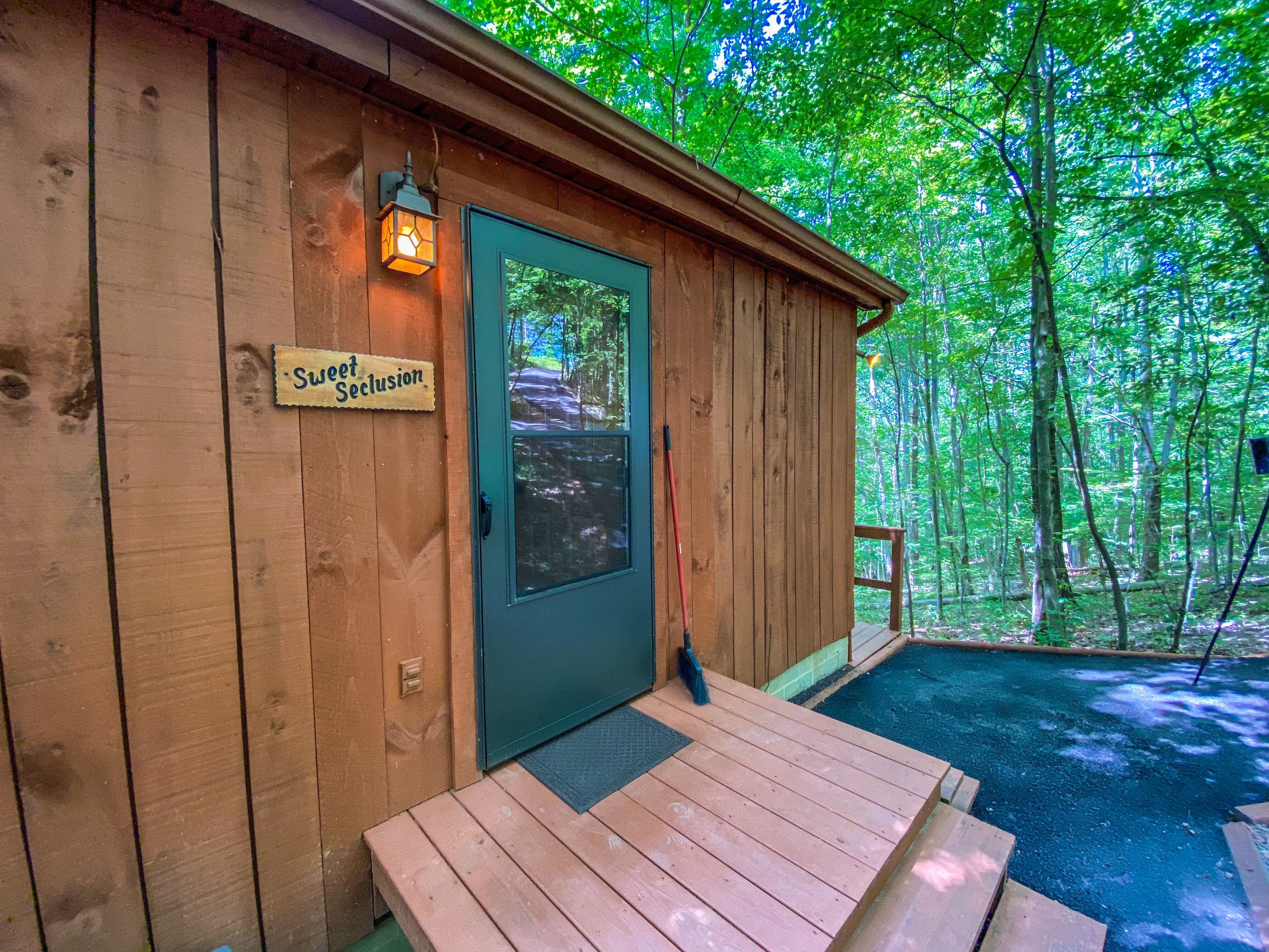 Hocking Hills Cabins Hocking Hills Cottages and Cabins